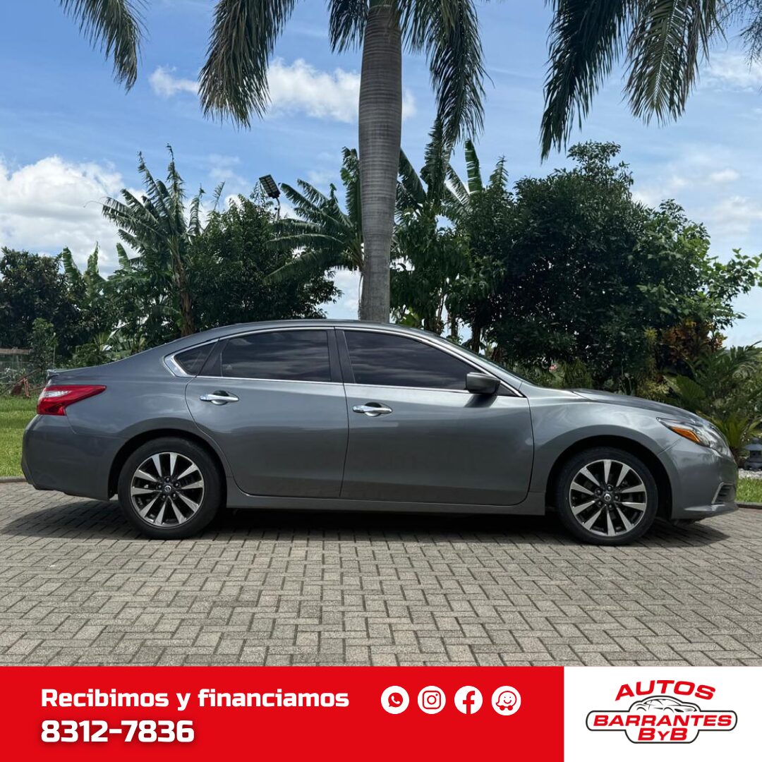 Nissan Altima SV 2016 lateral
